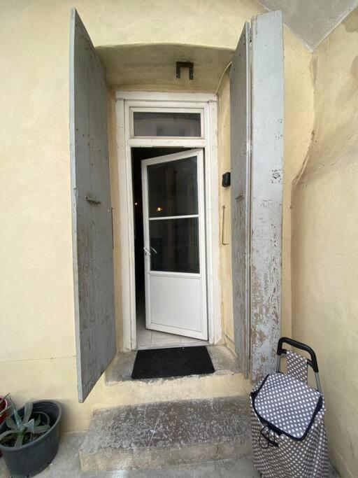 Invitation Au Voyage, Patio Prive Appartement Sète