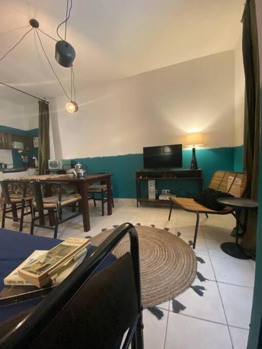 Invitation Au Voyage, Patio Prive Appartement Sète